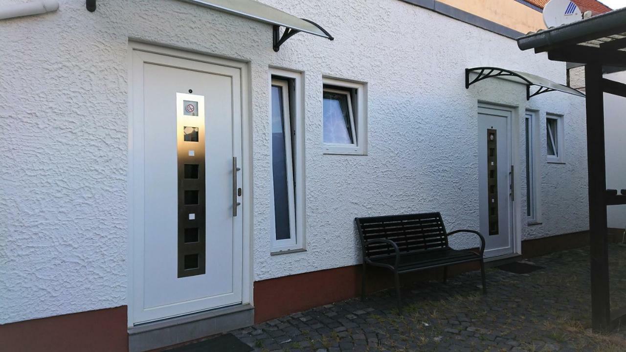 Hotel-Pension Zum Hirsch Hattersheim am Main Exterior foto